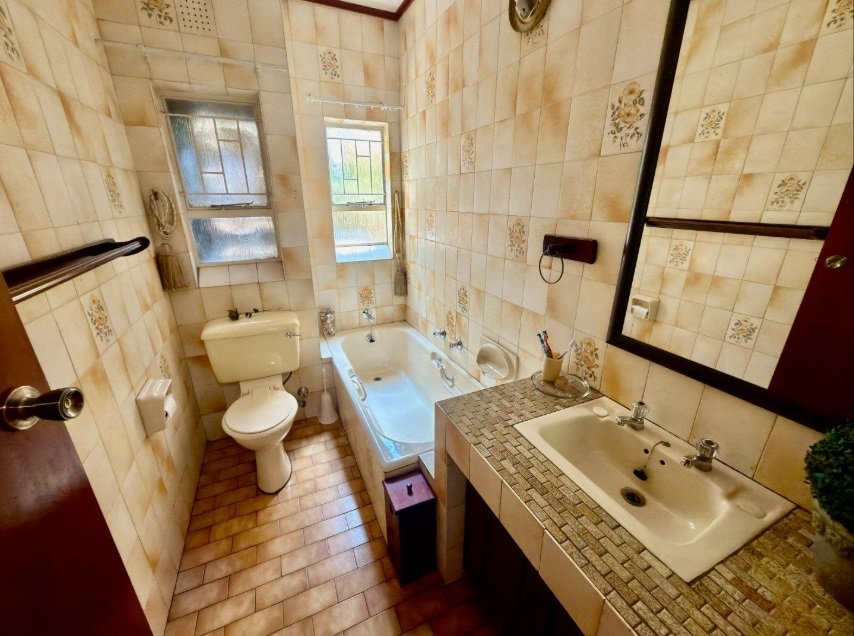 5 Bedroom Property for Sale in Irene Park North West